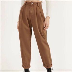 NWOT Bershka Brown Pleated Slouchy Pants G24